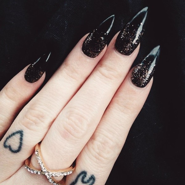 black-nail-designs-12041620