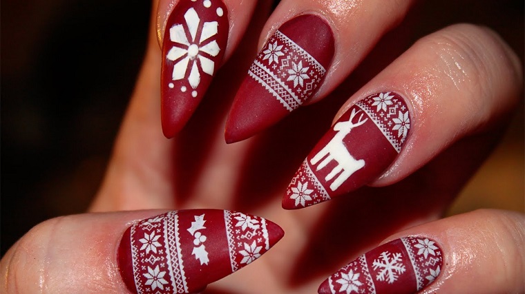 Christmas nails-nail polish-red-matte-decorations