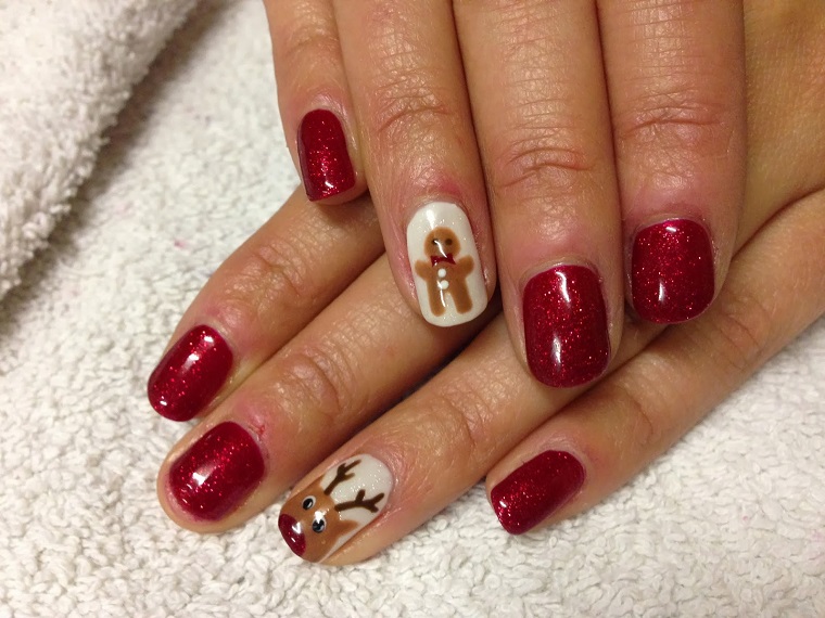 Christmas-red-ring-finger-reindeer nails