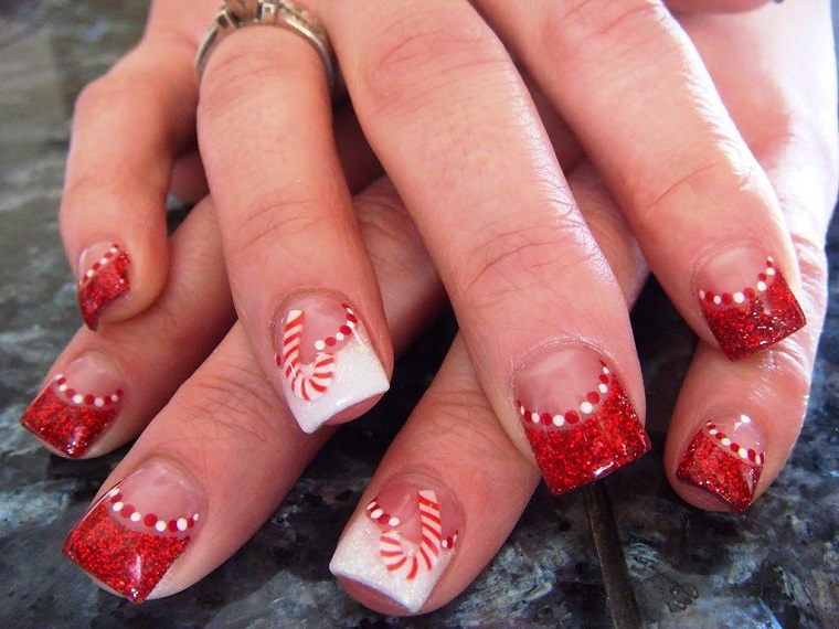 Christmas-nails-white-red-glitter