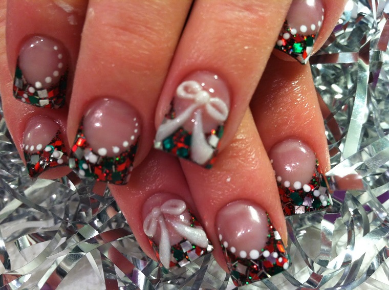 Christmas-nails-decorations-white-bows