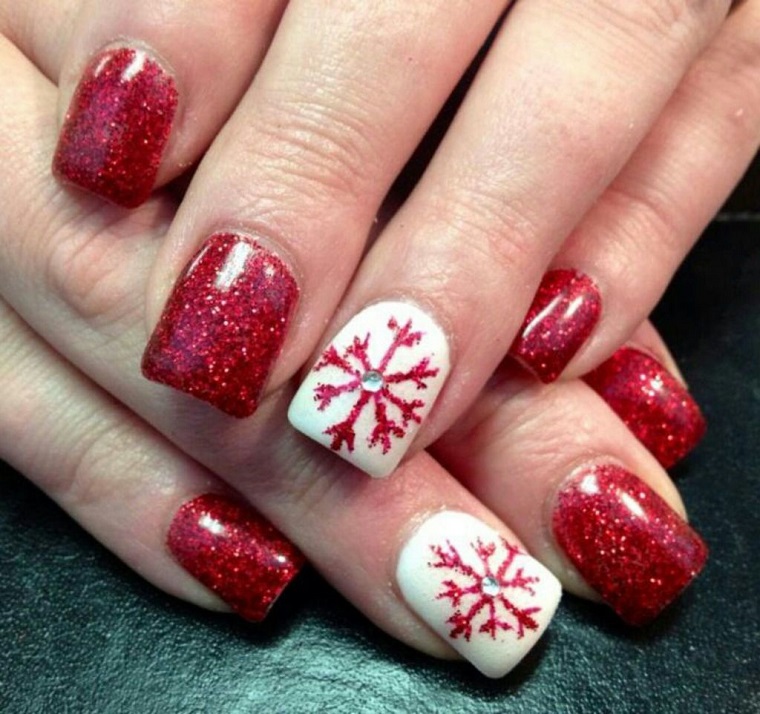 christmas-red-ring-finger-nails-white