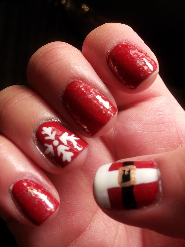 Christmas-red-nails-decorations-theme