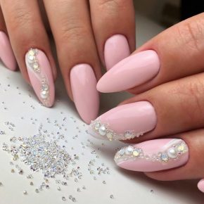 81 Photos: Wedding Nail Ideas That Are Perfect for Your Big Day