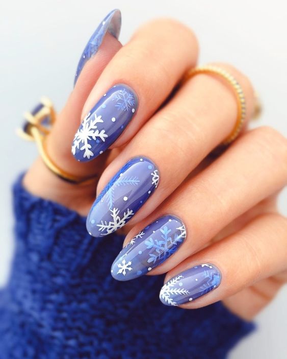 Embrace the Season with Stunning Blue Winter Nails – HUYENHUYEN